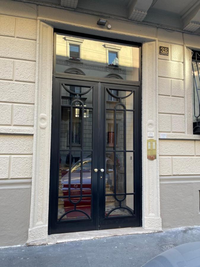 Lacaralele1 Mailand Exterior foto